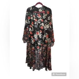 COPY - Torrid floral kimono